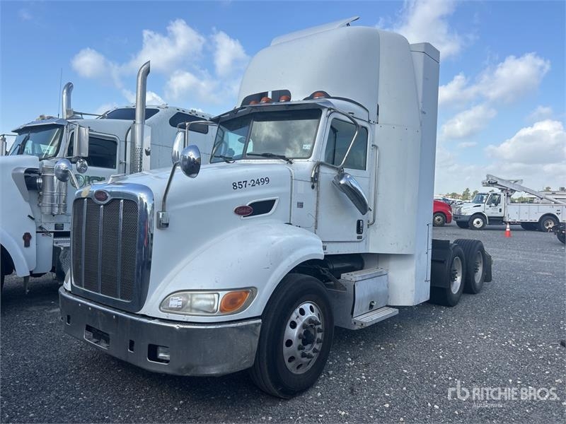 Peterbilt 384