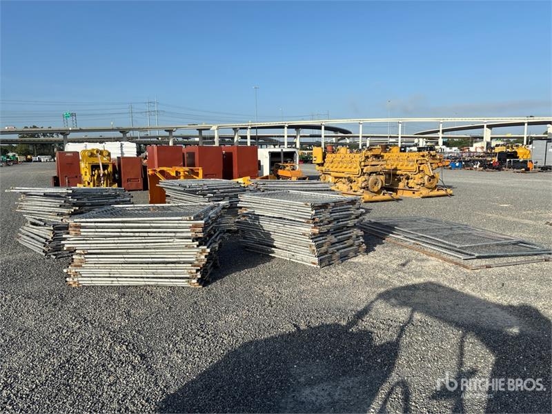 Équipement de clôture Quantity of 5 ft 10 in x 4 ft 4 in Fencing — occasion