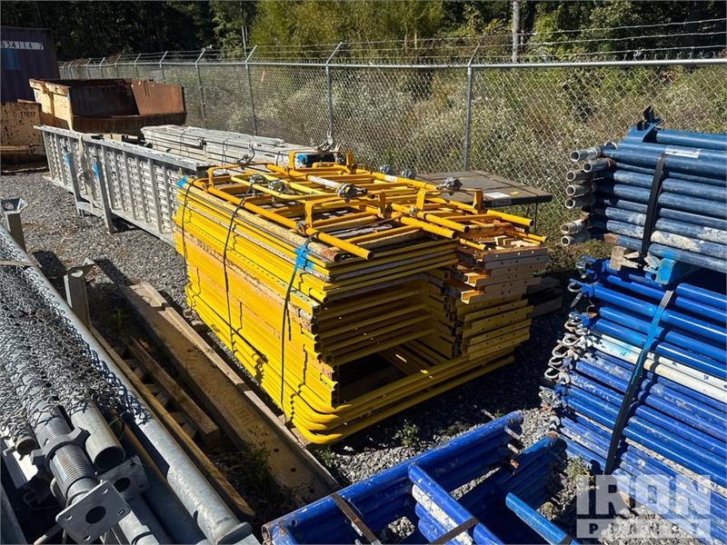 Échafaudage Quantity of (6) Pallets of Scaffolding — occasion