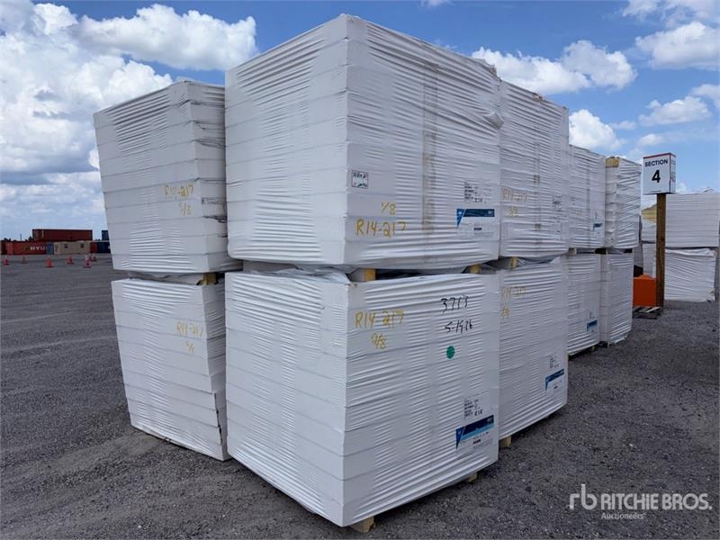 Palan et treuil Quantity of (8) 48 in x 48 in Polyiso Insulation B — occasion