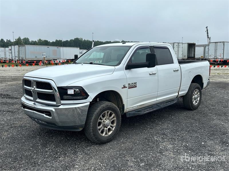Fourgon utilitaire RAM 2500 — occasion 2015