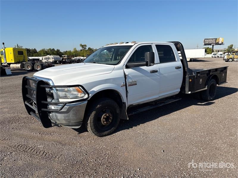 Camion plateau RAM 3500 — occasion 2014