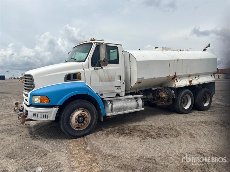 Camion citerne Sterling A9500 — occasion 2003