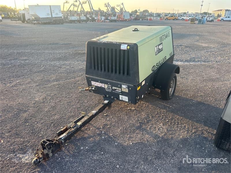 Compresseur Sullair 185 cfm Mobile Air Compressor — occasion 2015, 804 h