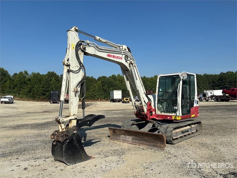Pelle sur chenilles Takeuchi TB290 — occasion 2021, 3 353 h