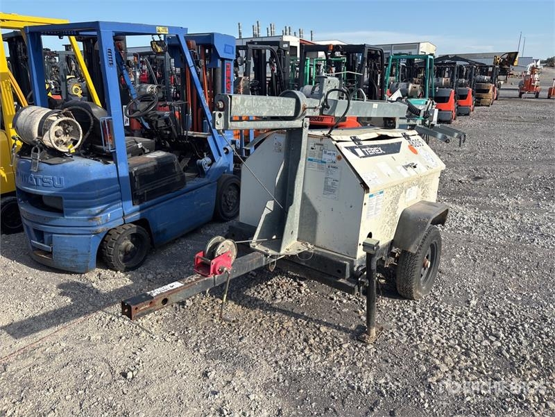 Tour d'éclairage Terex RL4000 — occasion, 13 417 h