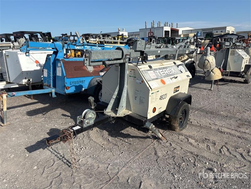 Tour d'éclairage Terex RL4000 — occasion, 7 410 h