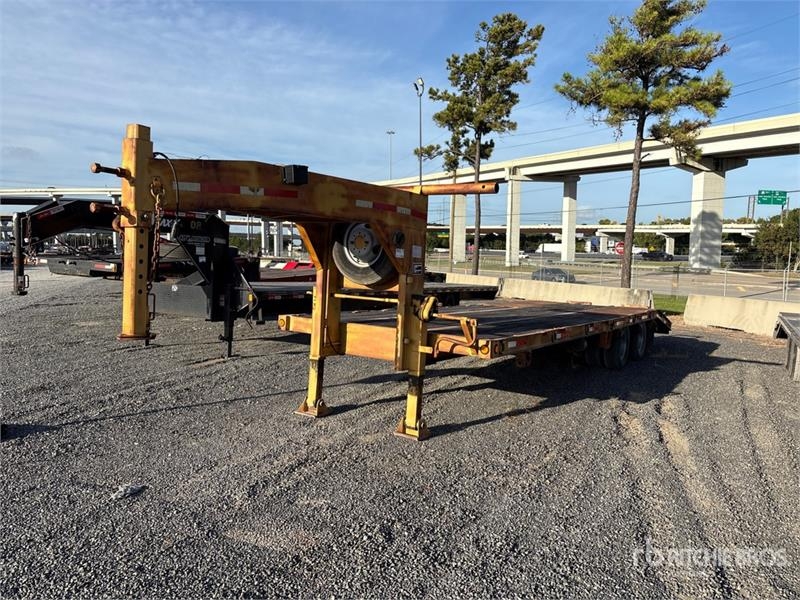 Trailboss 20 ft T/A Gooseneck Equipment Trailer