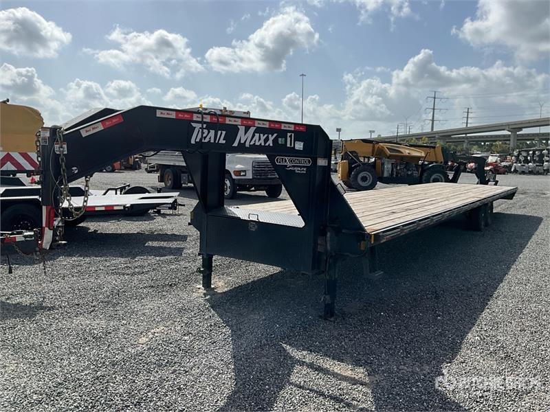 TrailMax 40 ft T/A Gooseneck Utility Trailer
