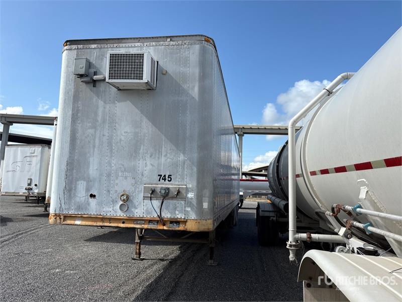 Remorque fourgon Trailmobile 53 ft x 102 in T/A Tool Van — occasion 1995