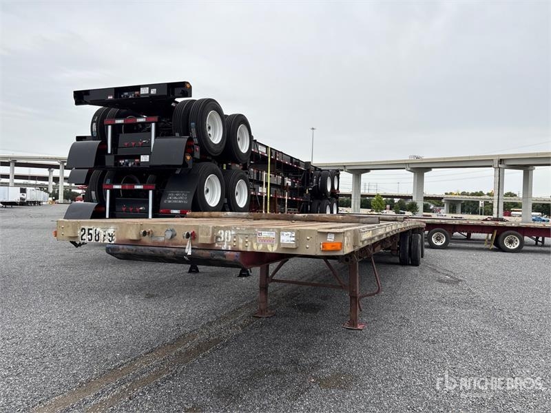 Transcraft 53 ft T/A Spread Axle Flatbed Trailer