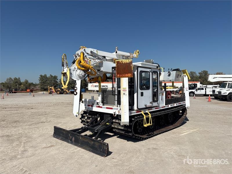 UTV Achiever Crawler Carrier Digger Derrick — occasion, 489 h