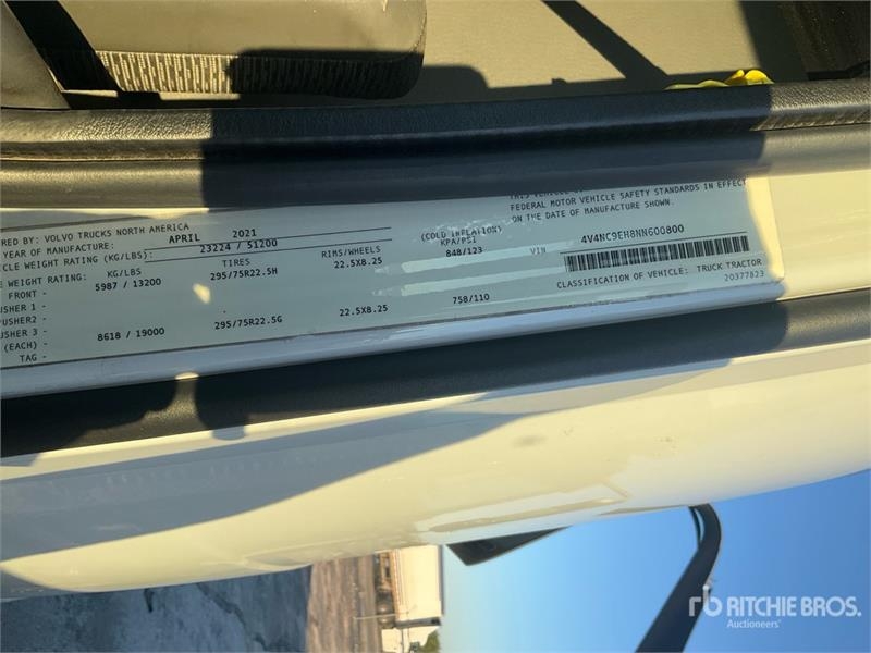 Tracteur routier Volvo VNL64T — occasion 2022