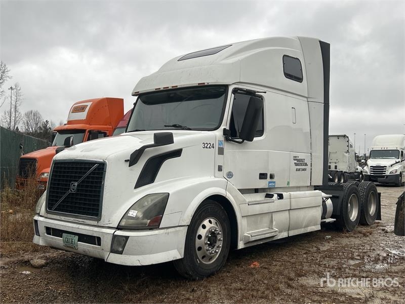 Volvo VNL670