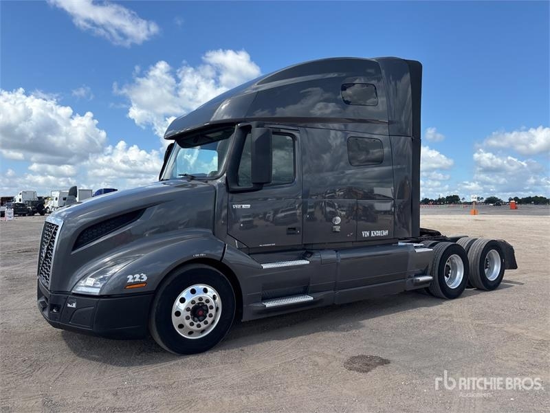 Volvo VNL760