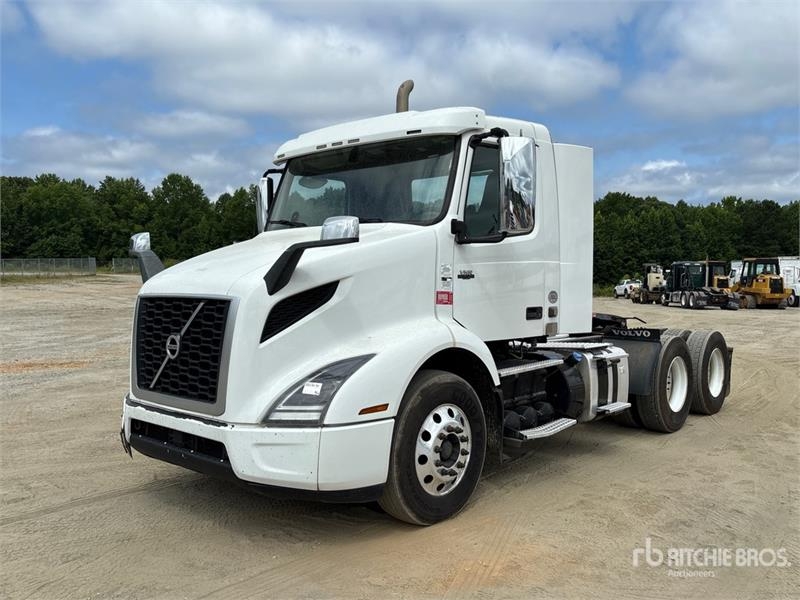 Volvo VNR