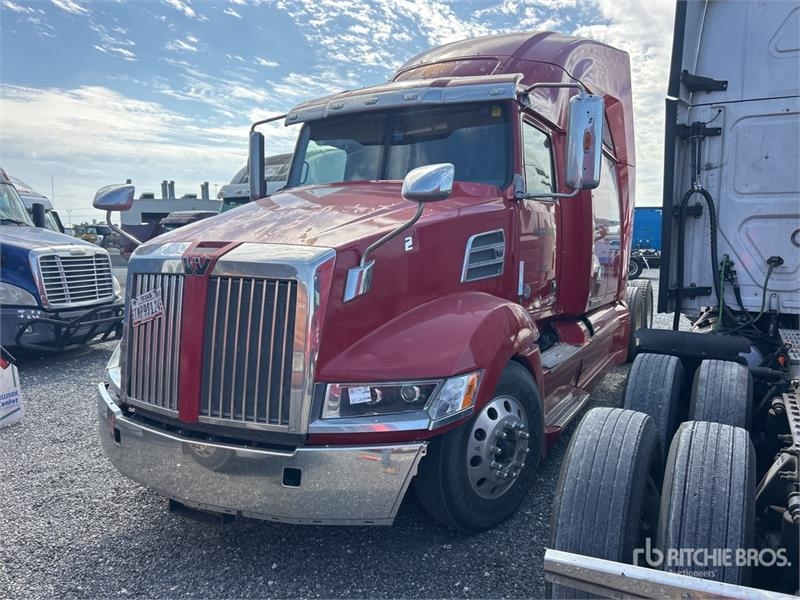 Tracteur routier Western Star 5700 6x4 T/A Sleeper — occasion 2016