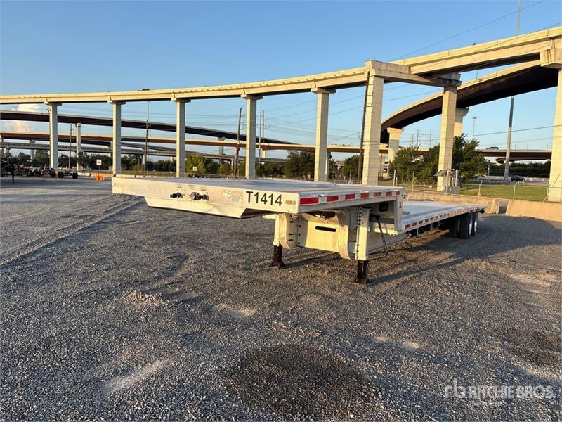 Xtreme 53 ft T/A Step Deck Trailer