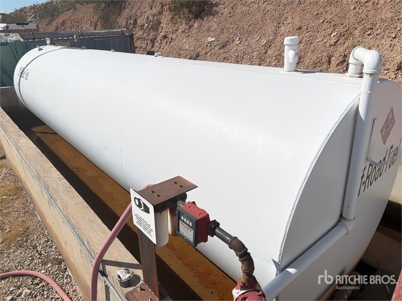 Réservoir de carburant 1000 gal Fuel Tank — occasion 2017