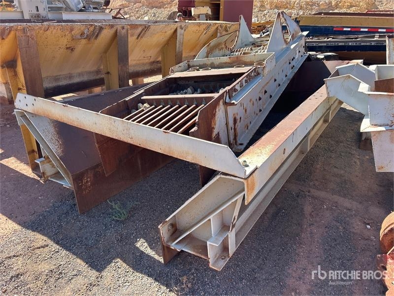 17 ft x 3 ft 2 in Grizzly Aggregate Feeder
