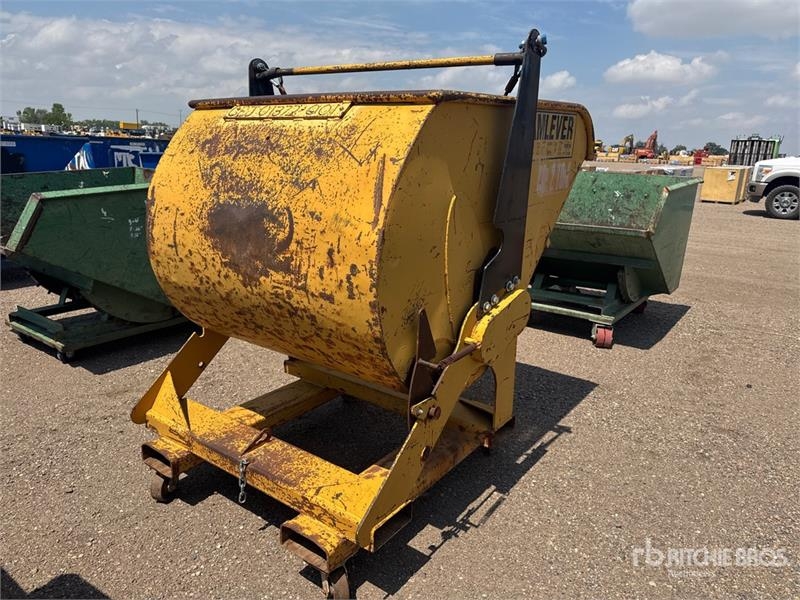 6 ft 3 in 2 cyd Self-Dumping Hopper