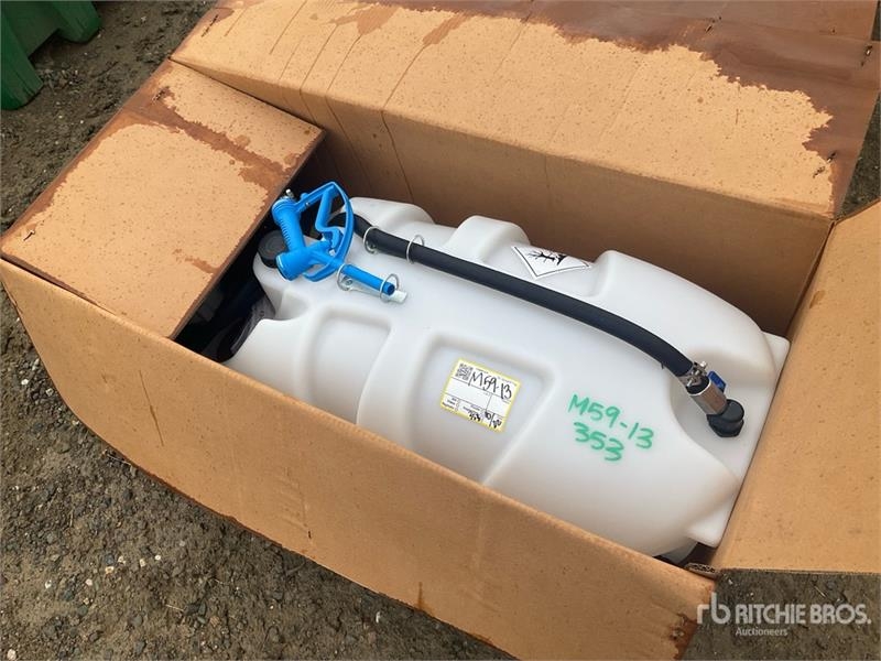 Réservoir de carburant AM Tank AM-TANK 29 29 gal Portable Poly DEF Tank (Unu — occasion 2026