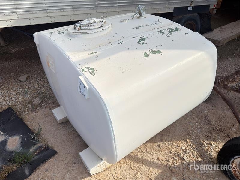 Réservoir de carburant Beta Systems 600 gal Skid Mounted Steel Gasoline Fuel T — occasion 1978
