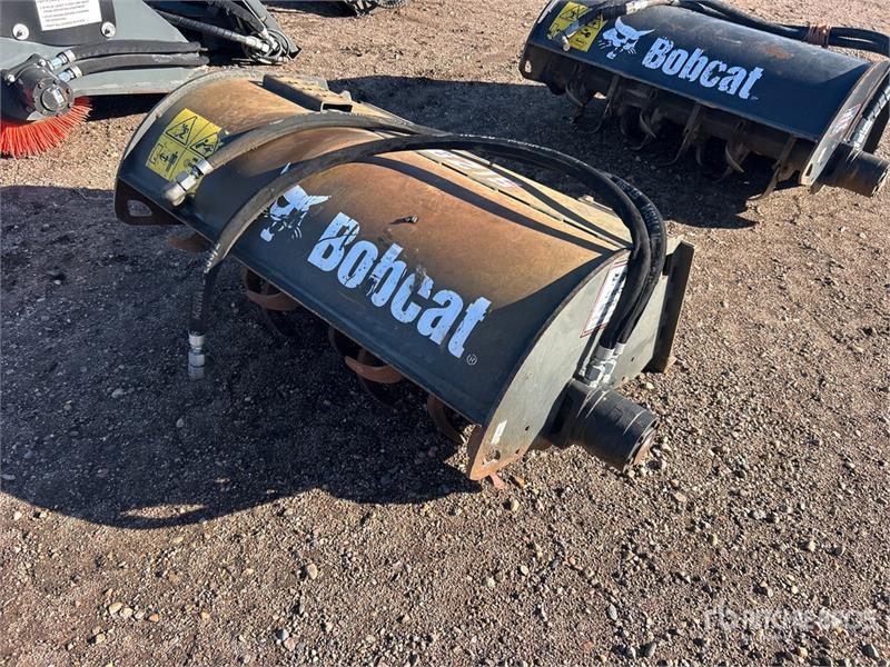Herse rotative Bobcat 40 in Skid Steer Tiller — occasion 2019