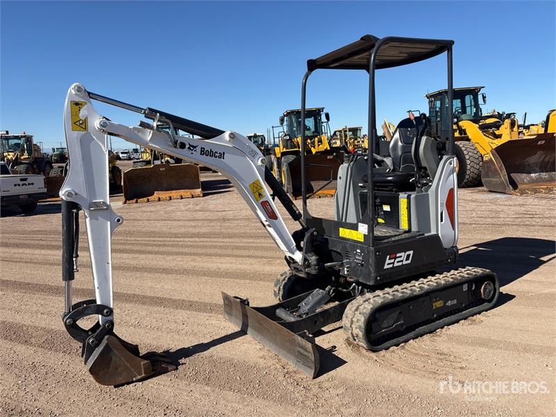 Mini-pelle Bobcat E20 — occasion 2024, 693 h