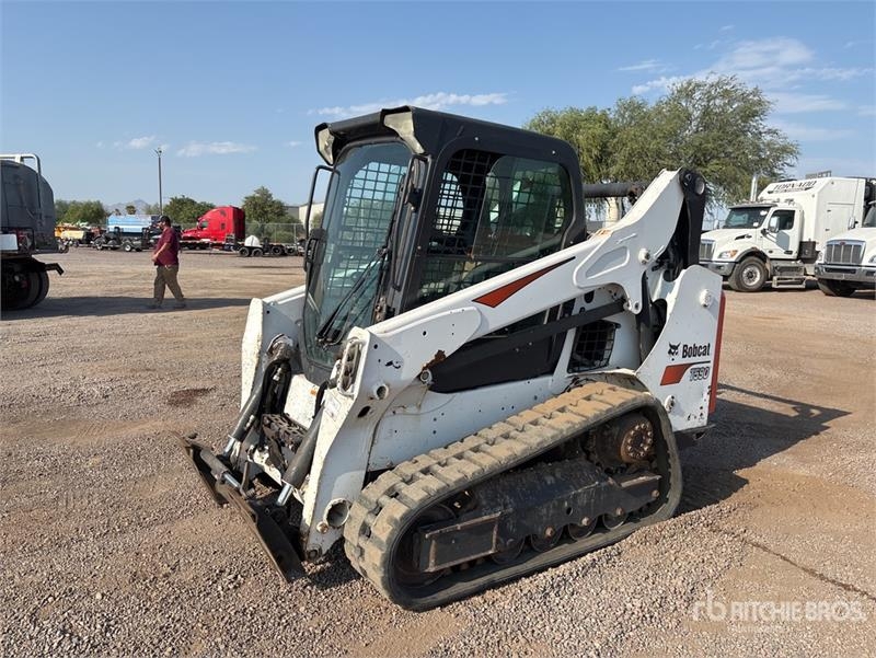 Bobcat T590