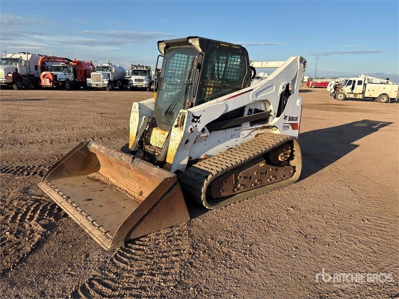 Bobcat T870