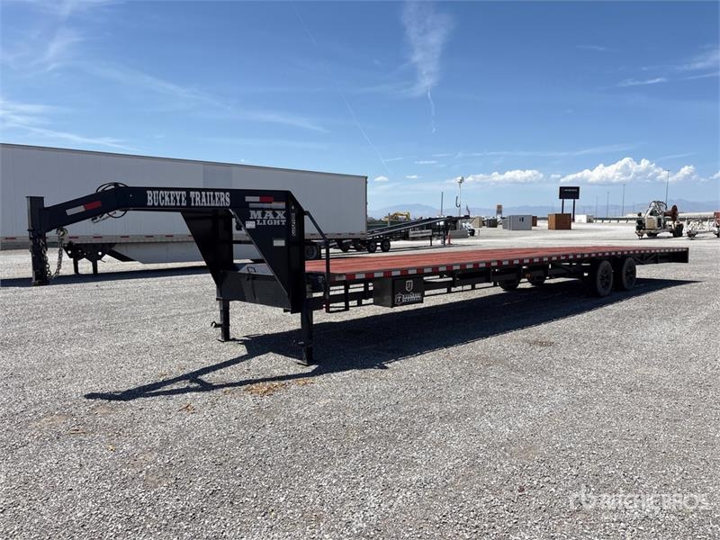 Remorque porte-engins Buckeye 16000 lb 40 ft T/A Gooseneck Equipment Tra — occasion 2025