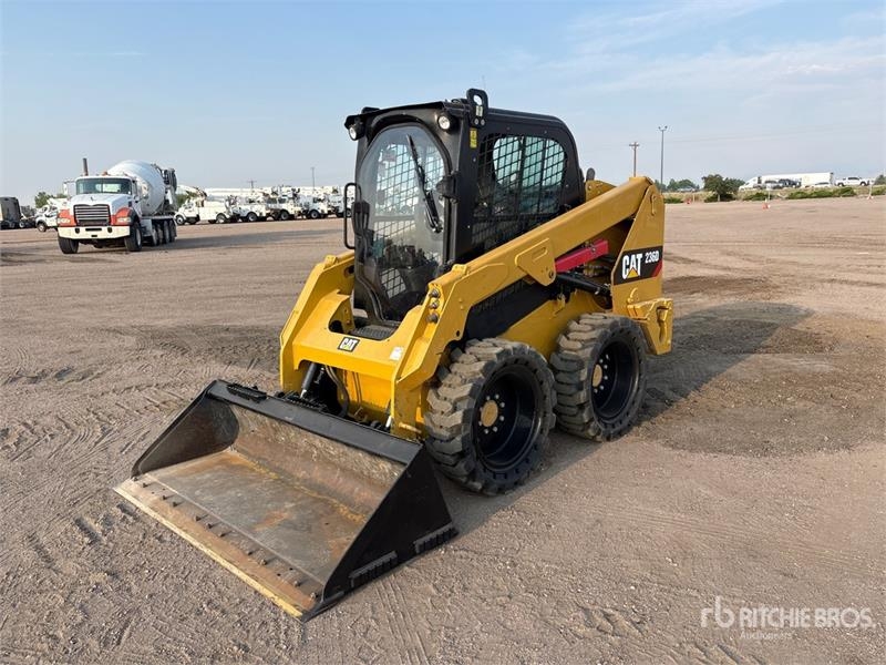 CAT 236D