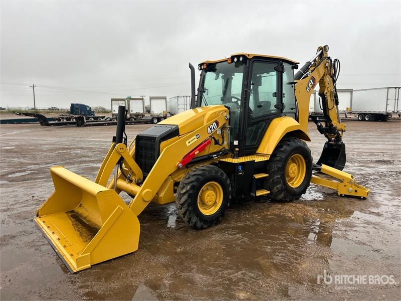 Tractopelle Caterpillar 420 — occasion 2023, 68 h