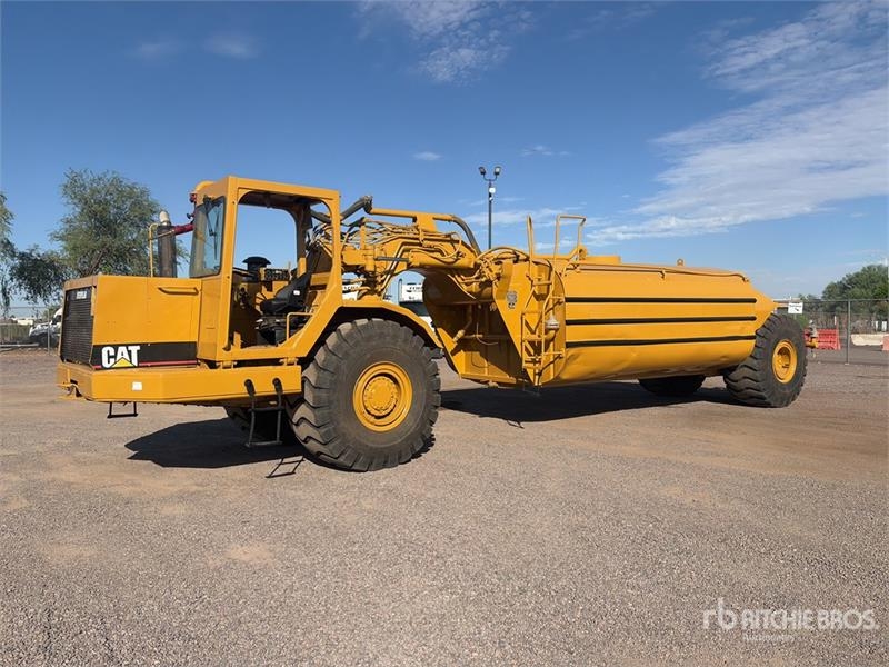 Camion citerne Caterpillar 615C — occasion 1989, 3 249 h