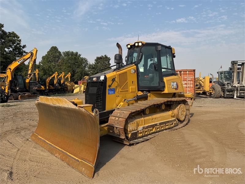 CAT D4