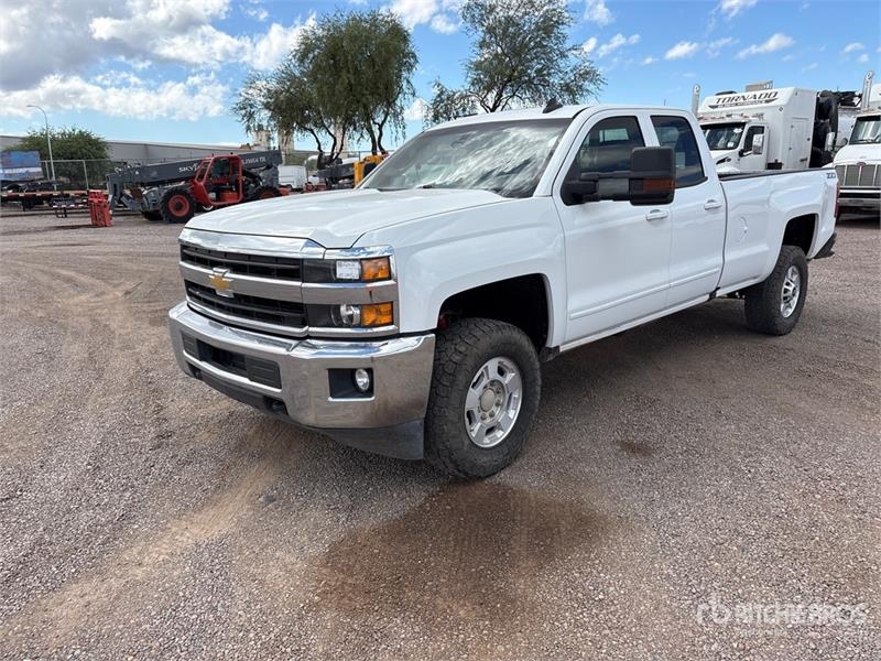 Fourgon utilitaire Chevrolet Silverado 2500HD LT 4x4 Extended Cab Pickup — occasion 2019