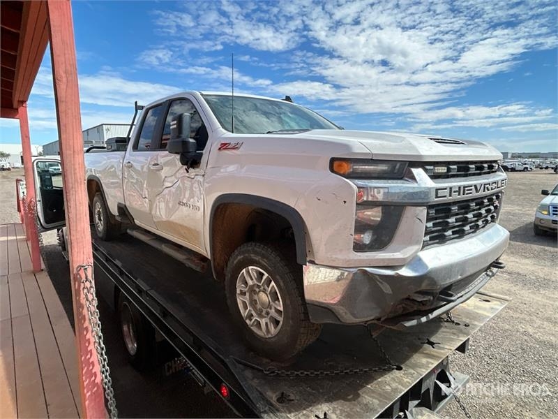 Fourgon utilitaire Chevrolet Silverado 2500HD 4x4 Extended Cab Pickup (Inoperab — occasion 2021