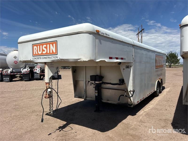 CM 20 ft T/A Gooseneck Enclosed Trailer