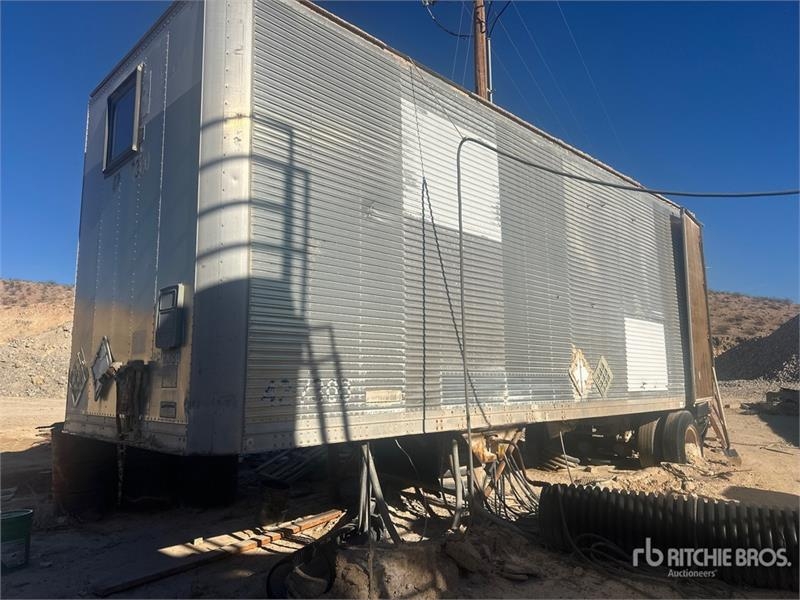 Remorque fourgon Comet 30 ft S/A 30 ft Van — occasion