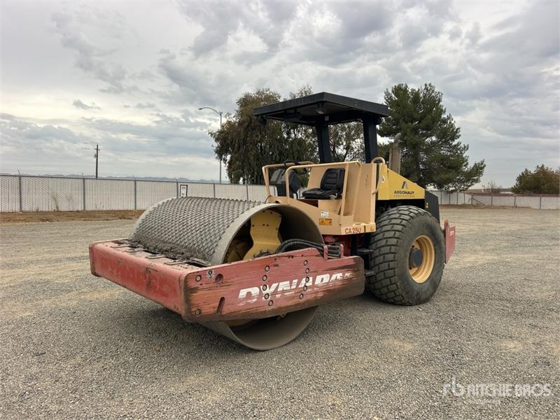 Rouleau monocylindre Dynapac CA250D Smooth Drum Compactor — occasion 2005, 3 161 h
