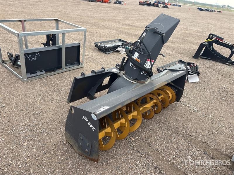 Souffleuse à neige FCC 72 in 6 ft Skid Steer Snowblower — occasion 2007