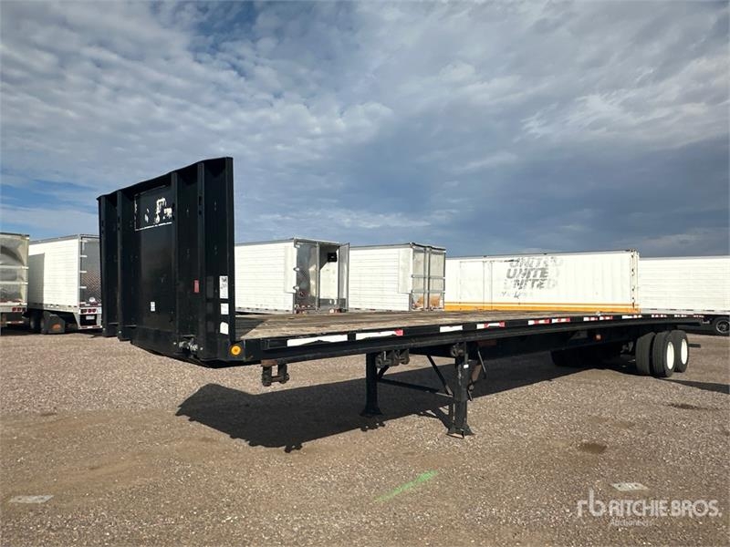 Fontaine 76667 lb 48 ft T/A Flatbed Trailer