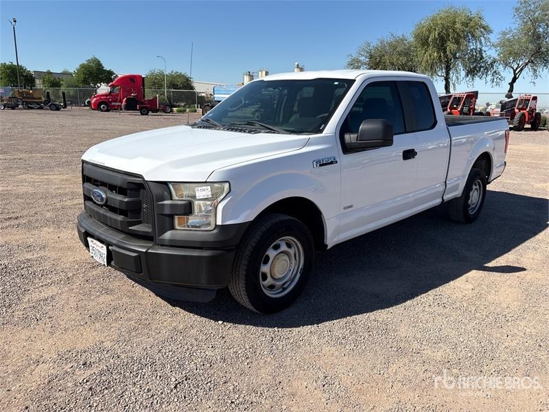 Fourgon utilitaire Ford F-150 XL 4x2 Extended Cab Pickup — occasion 2016