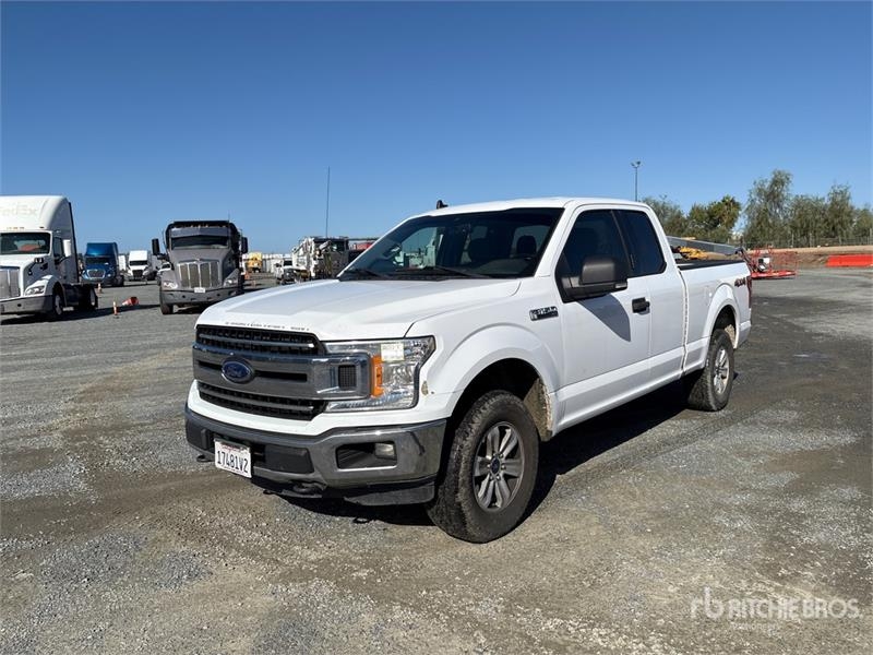Fourgon utilitaire Ford F-150 XL 4x4 Extended Cab Pickup — occasion 2019, 183 801 h