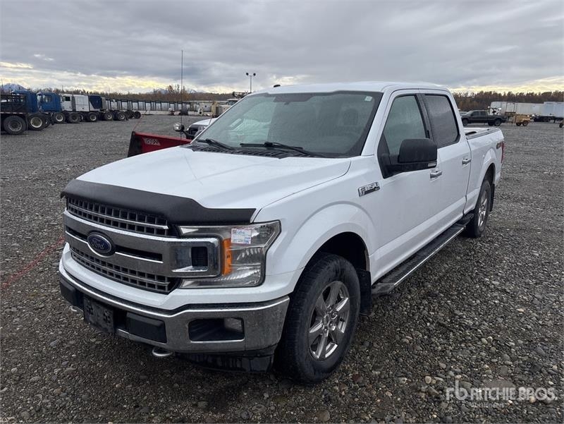 Fourgon utilitaire Ford F-150 XLT 4x4 Crew Cab Pickup — occasion 2018