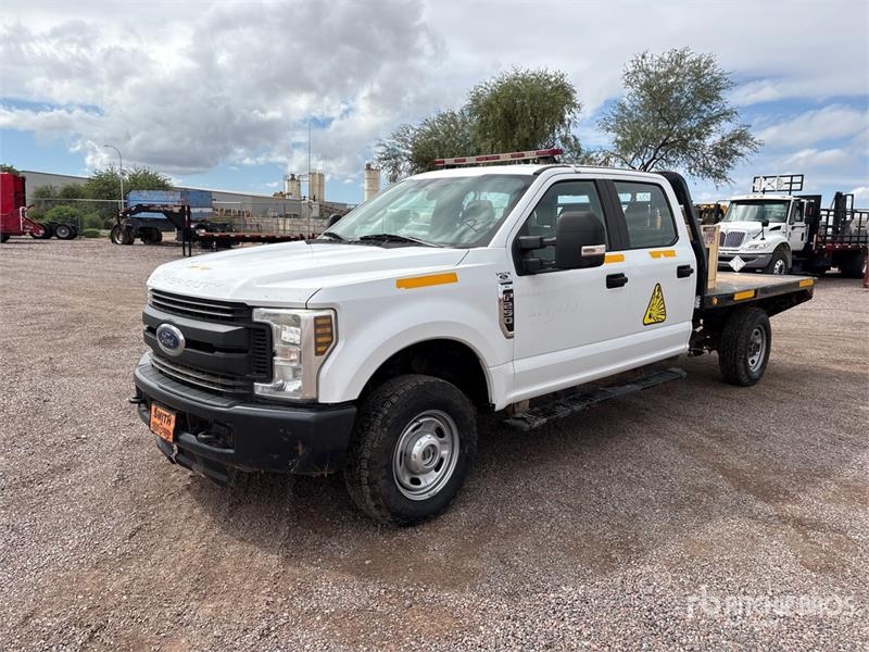Camion plateau Ford F-250 — occasion 2019