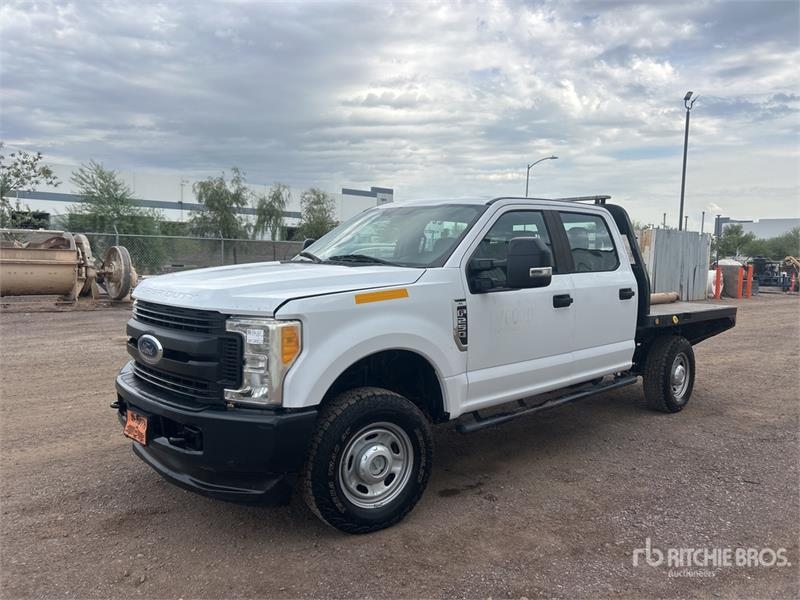 Camion plateau Ford F-250 — occasion 2017