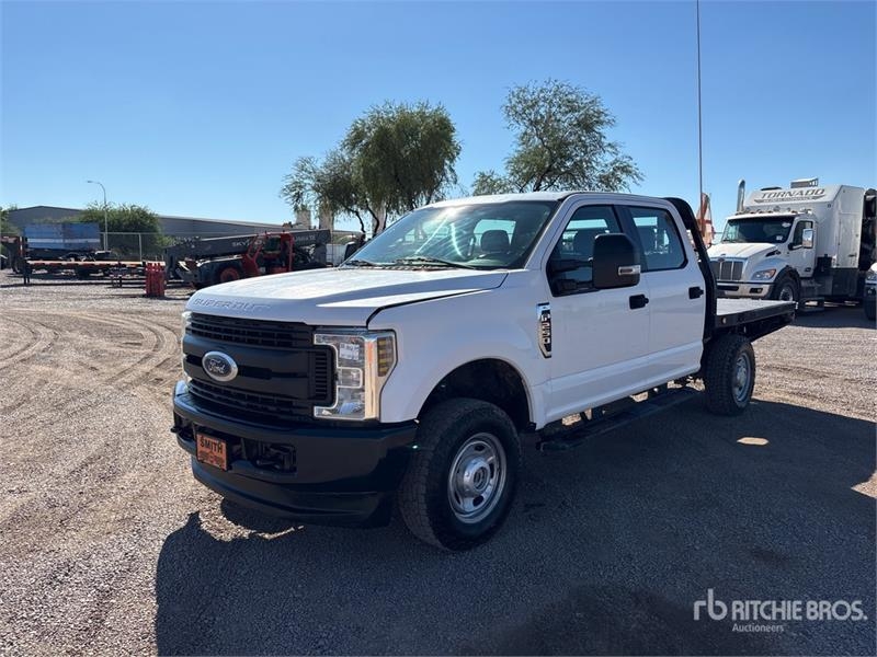 Camion plateau Ford F-250 — occasion 2018