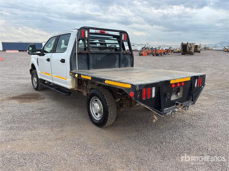 Camion plateau Ford F-250 — occasion 2018